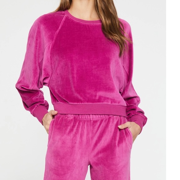 NEW! Another love 3 piece set! 💕💕💕 - Picture 6 of 16